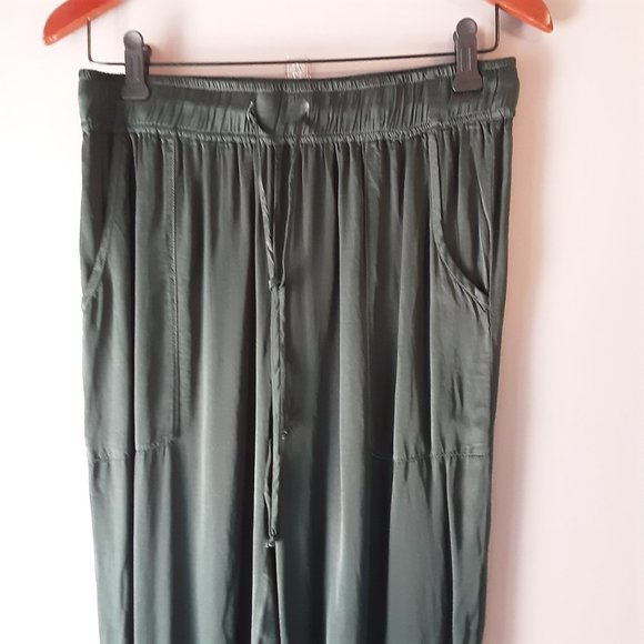 Young Fabulous & Broke New! Green Silky Joggers Size Small - Picture 2 of 12